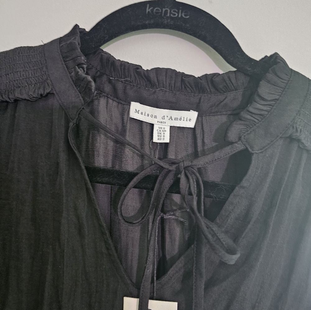Maison d'Amélie Black Garment
